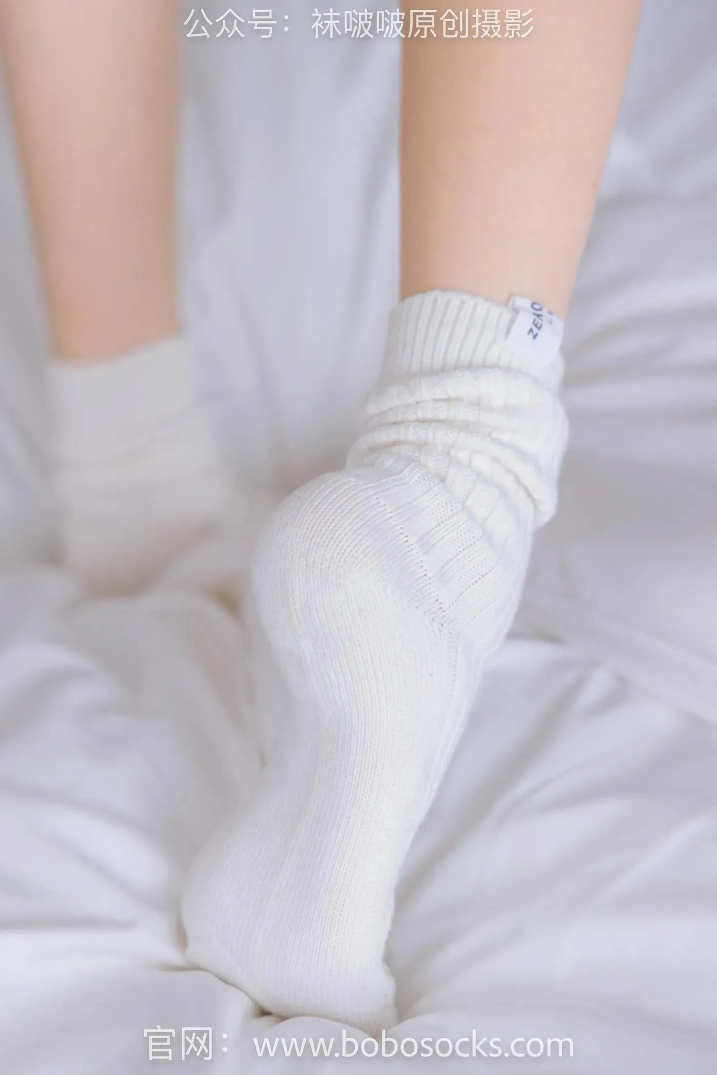 [BoBoSocks袜啵啵]NO.143 稚予-匡威板鞋、vans帆布鞋、两双白棉袜 [166P]插图9